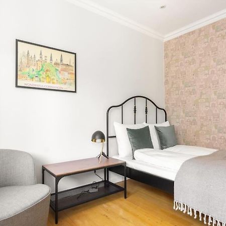 Cozy Apartment In Christianshavn W Two Balconies. 코펜하겐 외부 사진