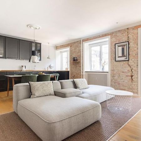 Cozy Apartment In Christianshavn W Two Balconies. 코펜하겐 외부 사진
