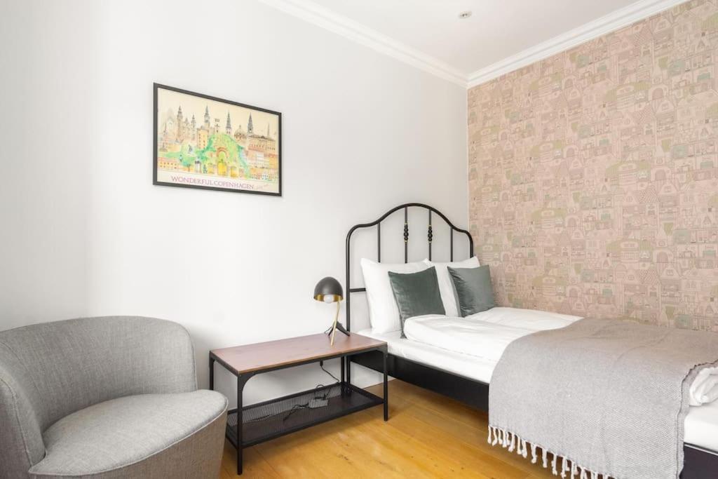 Cozy Apartment In Christianshavn W Two Balconies. 코펜하겐 외부 사진