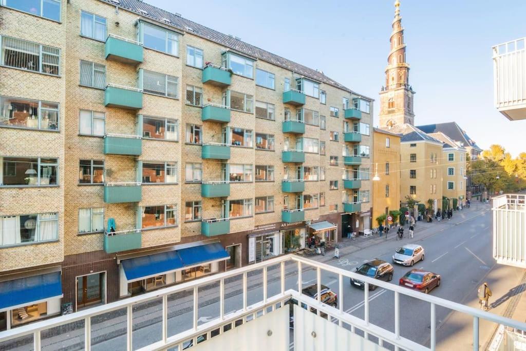 Cozy Apartment In Christianshavn W Two Balconies. 코펜하겐 외부 사진