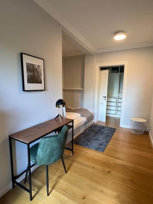 Cozy Apartment In Christianshavn W Two Balconies. 코펜하겐 외부 사진